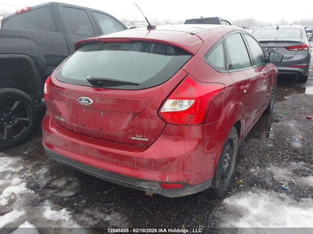 1FADP3K25EL226320 Ford FOCUS SE