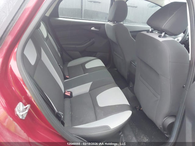 1FADP3K25EL226320 Ford FOCUS SE