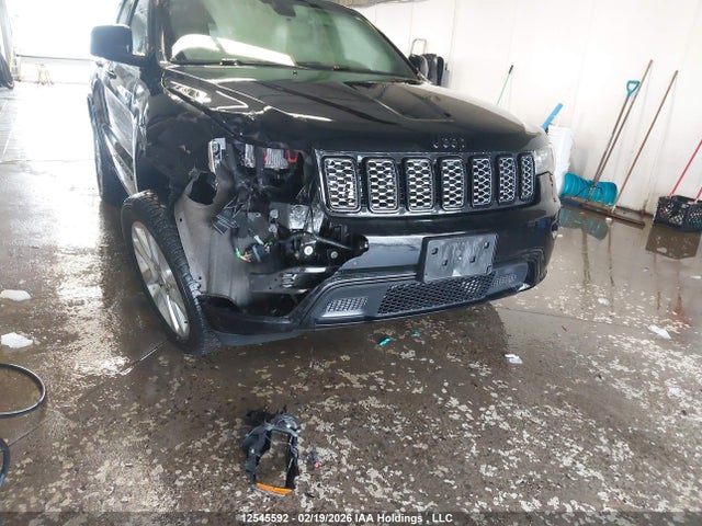 1C4RJFAG6JC324461 Jeep Grand Cherokee Laredo