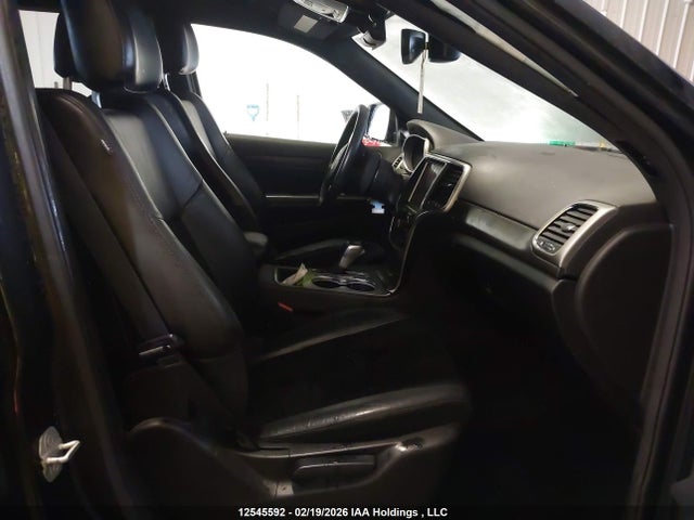 1C4RJFAG6JC324461 Jeep Grand Cherokee Laredo