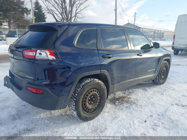 1C4PJLAB8FW762401 Jeep Cherokee