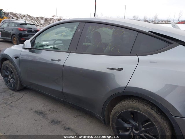7SAYGDEE5SF225922 Tesla Model Y Long Range