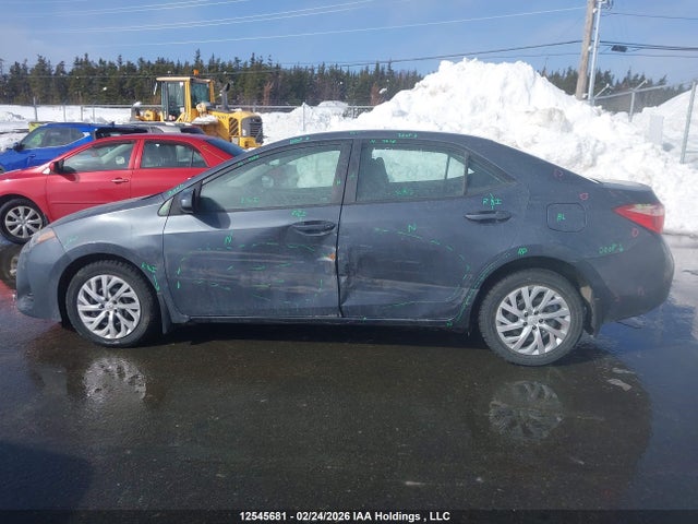2T1BURHE0JC988728 Toyota COROLLA LE