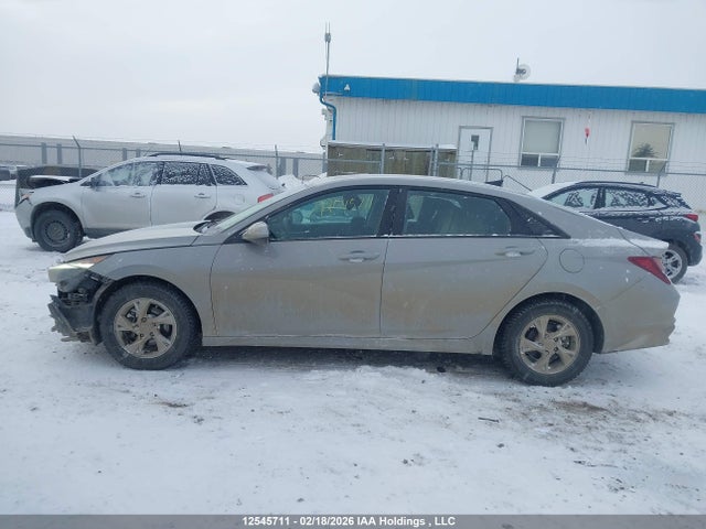 KMHLM4AG7MU108601 Hyundai ELANTRA SEL