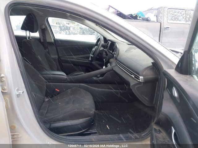 KMHLM4AG7MU108601 Hyundai ELANTRA SEL