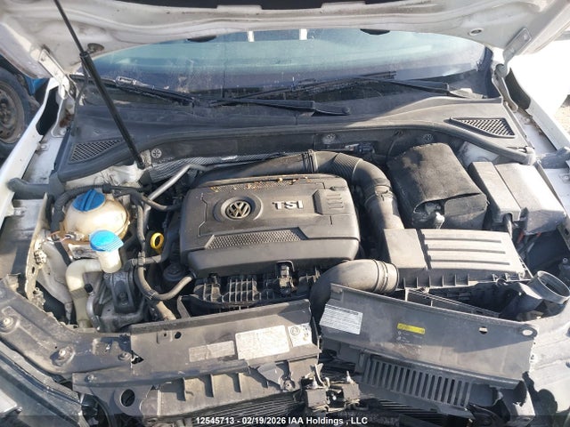 1VWBS7A32FC103946 Volkswagen Passat