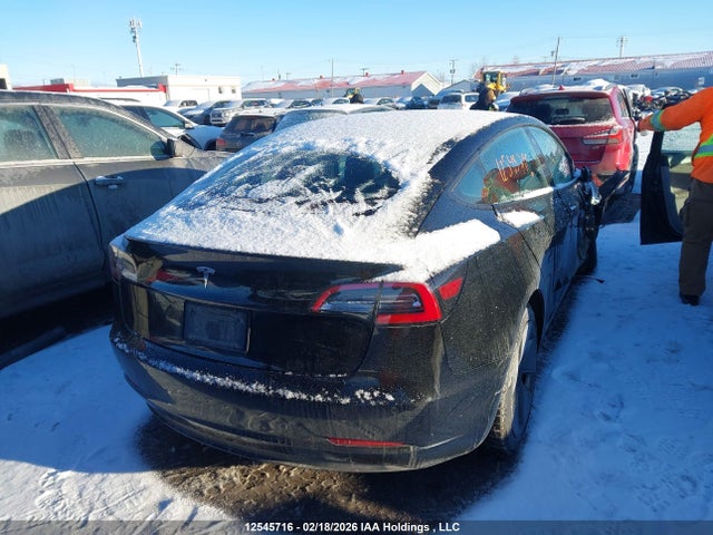 5YJ3E1EA4NF333123 Tesla MODEL 3