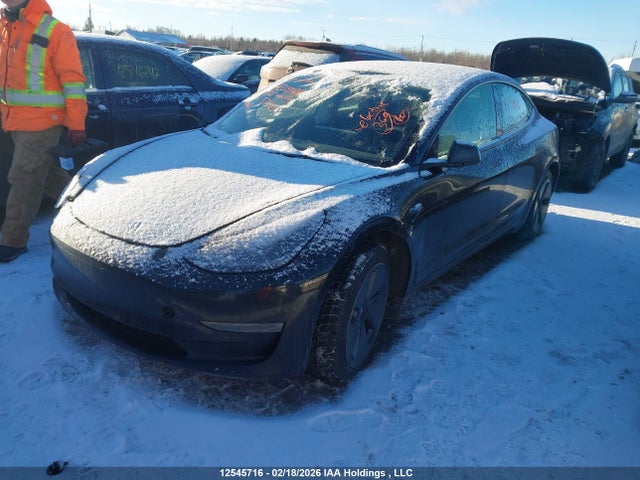 5YJ3E1EA4NF333123 Tesla MODEL 3