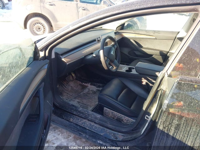 5YJ3E1EA4NF333123 Tesla MODEL 3