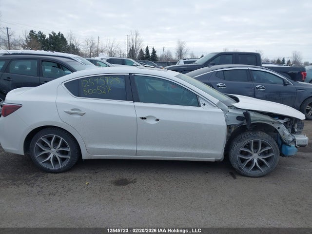 19UDE2F79NA800527 Acura Ilx Premium