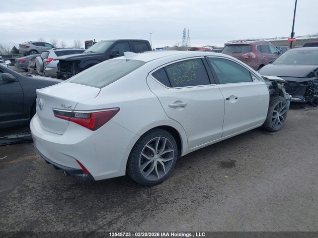 19UDE2F79NA800527 Acura Ilx Premium