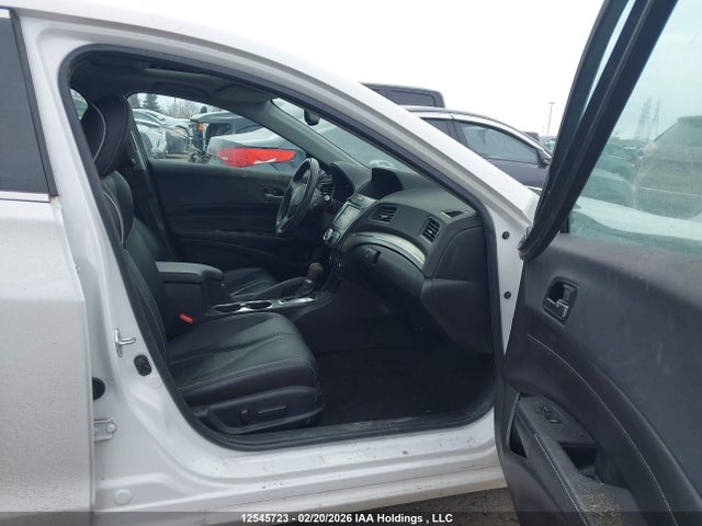 19UDE2F79NA800527 Acura Ilx Premium