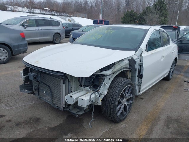 19UDE2F79NA800527 Acura Ilx Premium