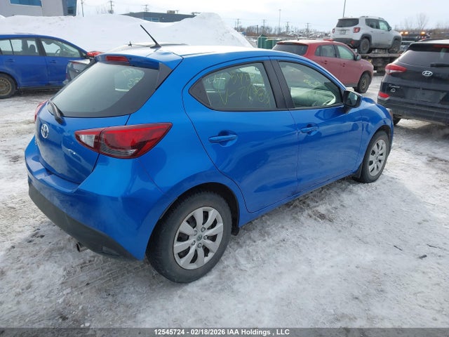 3MYDLBJV0LY711983 Toyota Yaris Le/xle