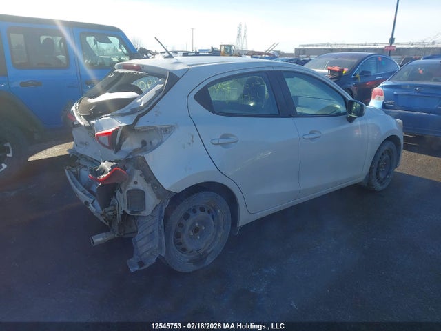 3MYDLBJVXLY714440 Toyota Yaris Xle