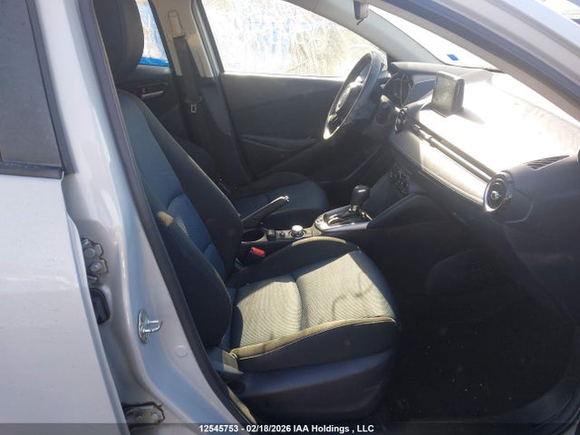 3MYDLBJVXLY714440 Toyota Yaris Xle