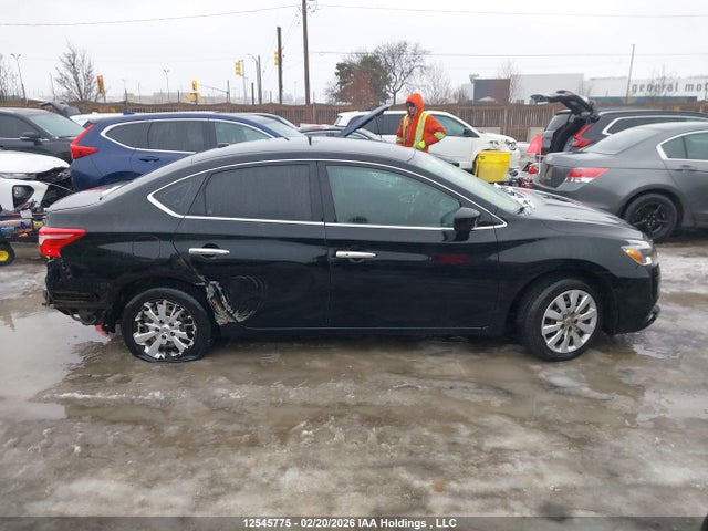 3N1AB7AP0KY215098 Nissan Sentra 1.8 S/1.8 Sv
