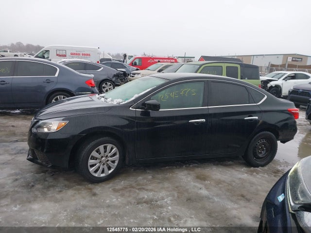 3N1AB7AP0KY215098 Nissan Sentra 1.8 S/1.8 Sv