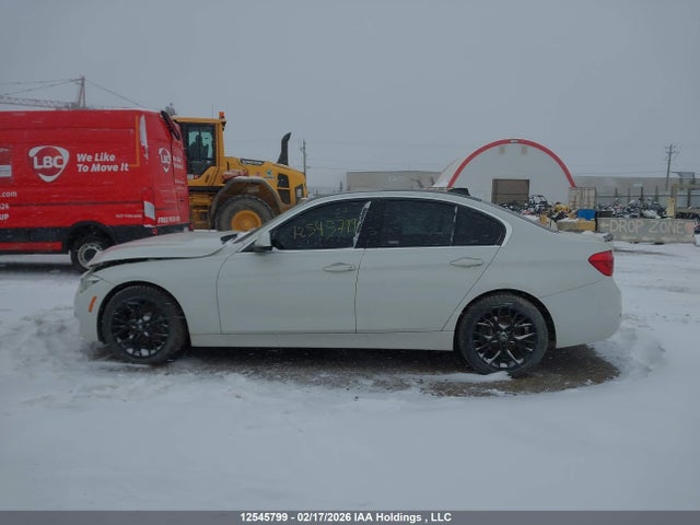 12545799 :رقم المزاد ، WBA8A3C57HK691338 vin ، 2017 Bmw 320i Xdrive مزاد بيع