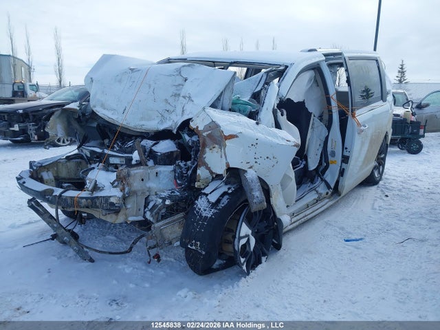 Dodge Grand Caravan Crew Plus 2020 2C4RDGDG6LR175763 Image 2