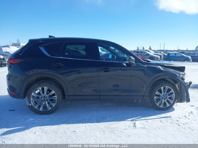 JM3KFBEY9K0610717 Mazda Cx-5 Signature