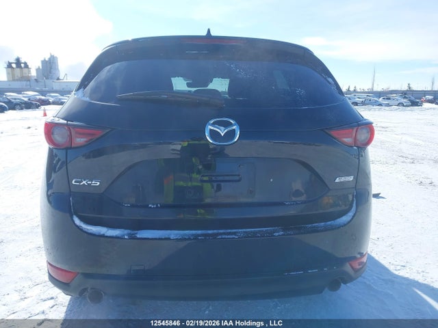 JM3KFBEY9K0610717 Mazda Cx-5 Signature