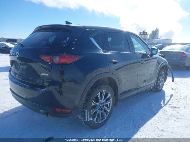 JM3KFBEY9K0610717 Mazda Cx-5 Signature