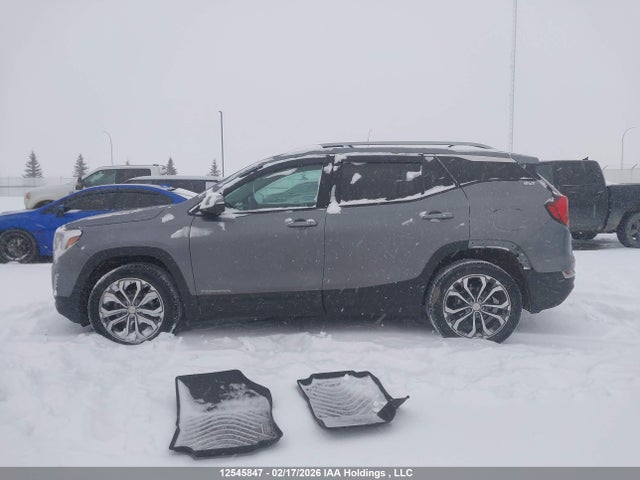 3GKALVEV8ML371837 GMC Terrain Slt