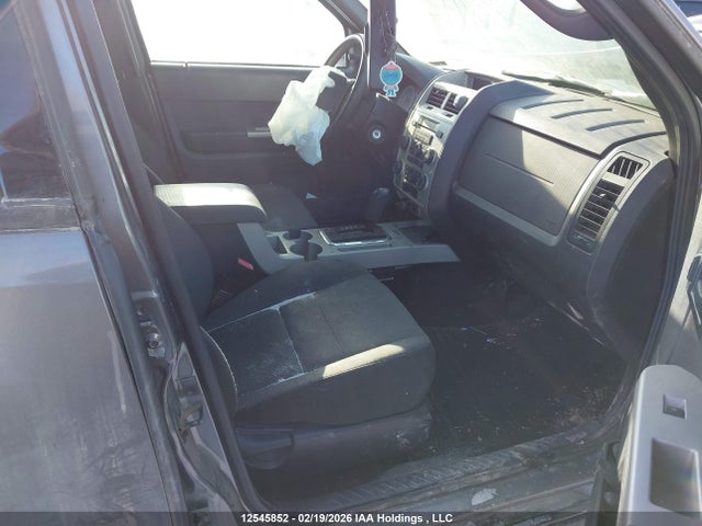 12545852 :رقم المزاد ، 1FMCU9DGXAKD22644 vin ، 2010 Ford Escape Xlt Automatic مزاد بيع