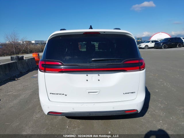 Chrysler Pacifica Limited 2025 2C4RC1GG6SR582024 Image 15