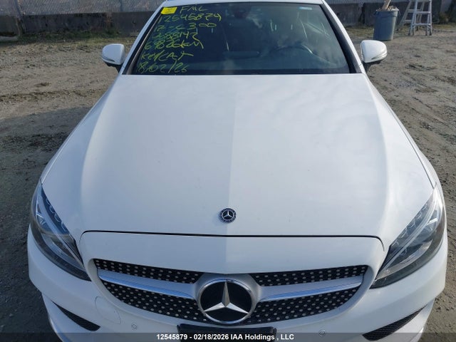 WDDWK4KB8HF588142 Mercedes-Benz C 300 4matic