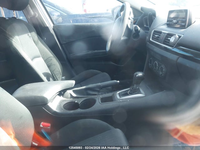 JM1BM1U73E1178285 Mazda Mazda3 Gx-sky