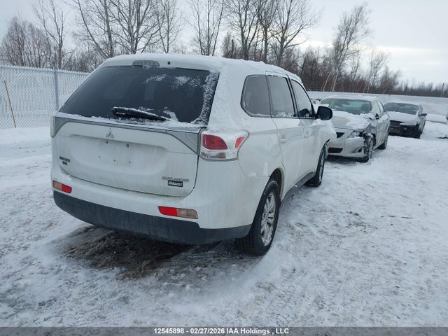 Продажа на аукционе авто 2014 Mitsubishi Outlander Es, vin: JA4AZ2A39EZ601824, номер лота: 12545898