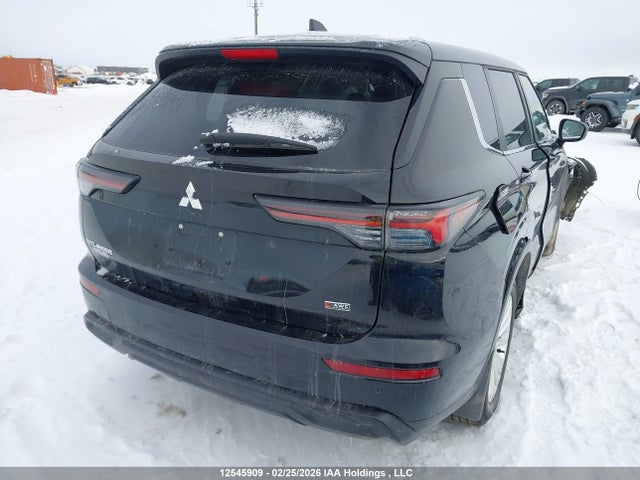 JA4J4UA80SZ618528 Mitsubishi Outlander Es