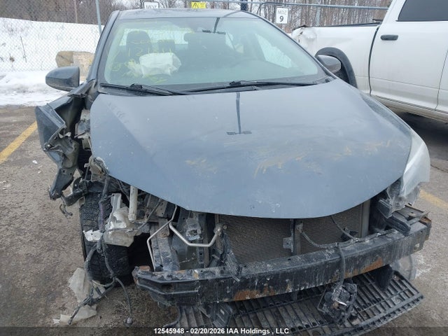 Продаж на аукціоні авто 2018 Toyota Corolla, vin: 2T1BURHE3JC121811, номер лоту: 12545948
