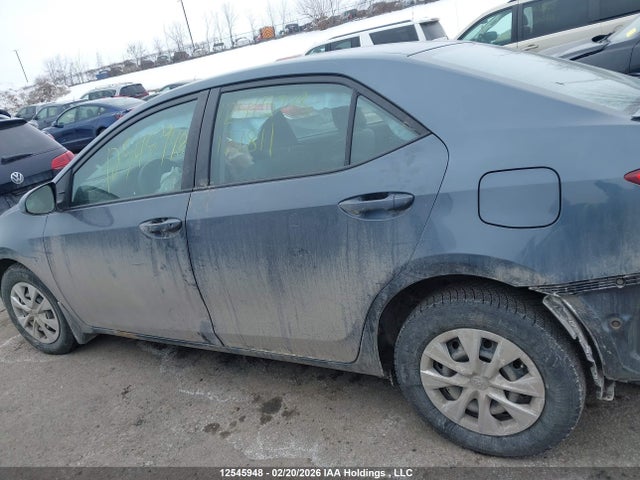Продаж на аукціоні авто 2018 Toyota Corolla, vin: 2T1BURHE3JC121811, номер лоту: 12545948