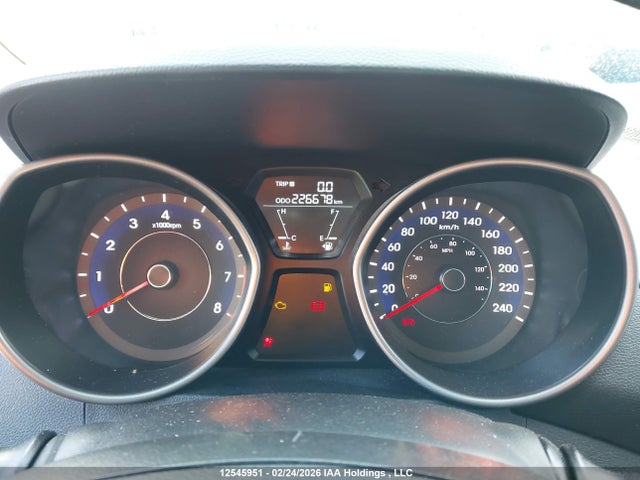 2013 Hyundai Elantra Limited მანქანა იყიდება აუქციონზე, vin: 5NPDH4AE0DH228861, აუქციონის ნომერი: 12545951