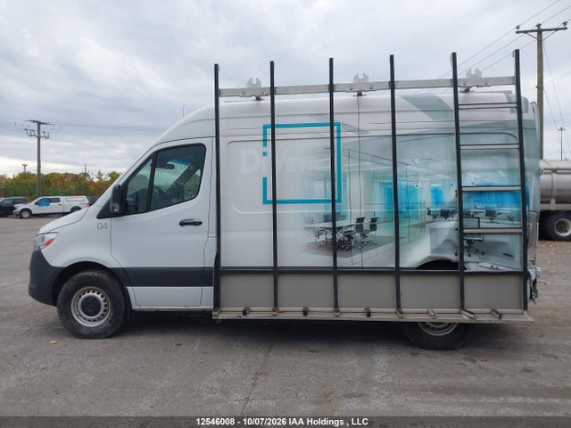 W1Y4KBHY8RP719384 Mercedes-Benz Sprinter 2500 High Roof 4-cyl Diesel/standard Roof 4-cyl Diesel