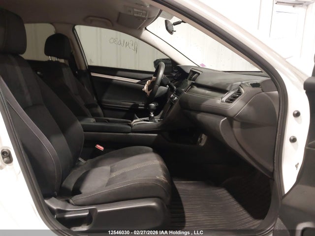 Продажа на аукционе авто 2018 Honda Civic Lx, vin: 2HGFC2E59JH016004, номер лота: 12546030