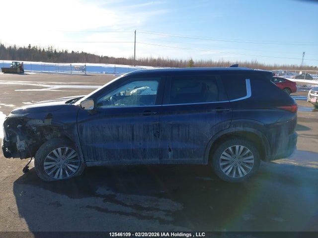JA4J4UA8XNZ615110 Mitsubishi Outlander Se/black Edition