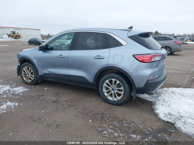 1FMCU9G64NUB28429 Ford ESCAPE SE