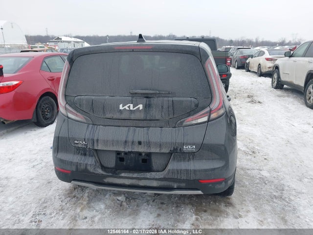 12546164 :رقم المزاد ، KNDJ23A29P7029949 vin ، 2023 Kia Soul Ev Premium مزاد بيع
