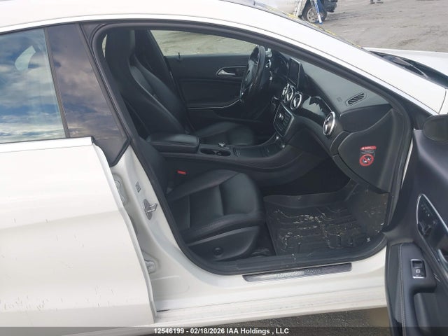 Mercedes-Benz CLA 250 2014 WDDSJ4EB7EN152798 Image 5