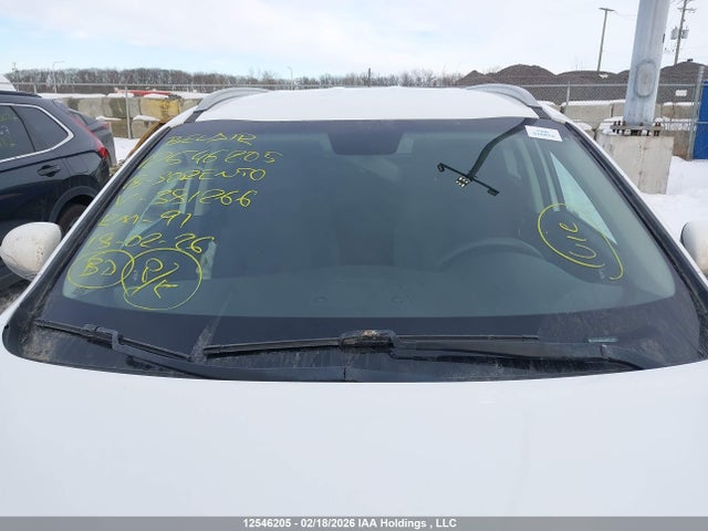 5XYPG4A33JG381266 KIA Sorento