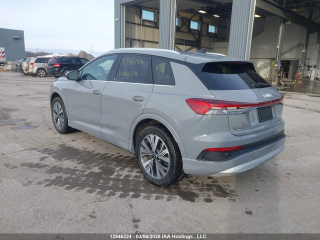 2024 Audi Q4 E-tron მანქანა იყიდება აუქციონზე, vin: WA1GUAFZ8RP086218, აუქციონის ნომერი: 12546224