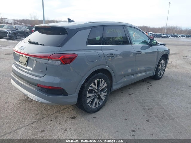 2024 Audi Q4 E-tron მანქანა იყიდება აუქციონზე, vin: WA1GUAFZ8RP086218, აუქციონის ნომერი: 12546224