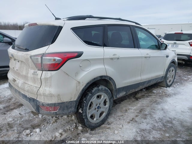 1FMCU0GD1HUA71007 Ford ESCAPE SE