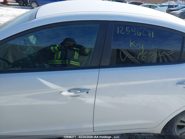 KMHD84LF8HU167000 Hyundai ELANTRA GL