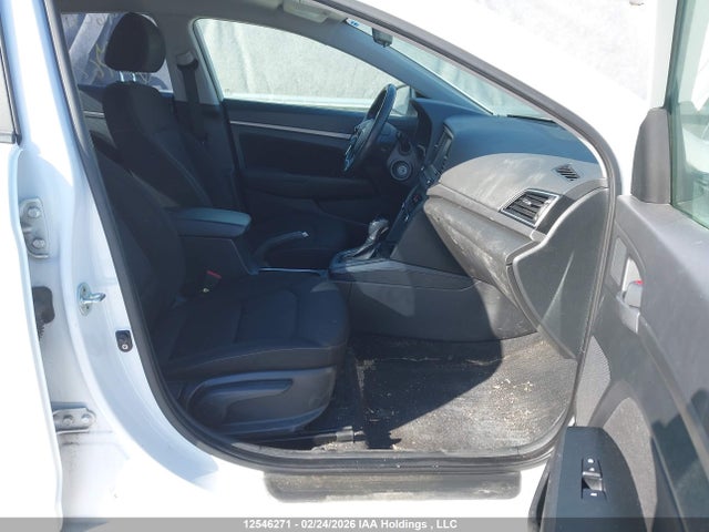 KMHD84LF8HU167000 Hyundai ELANTRA GL