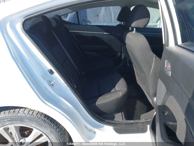KMHD84LF8HU167000 Hyundai ELANTRA GL